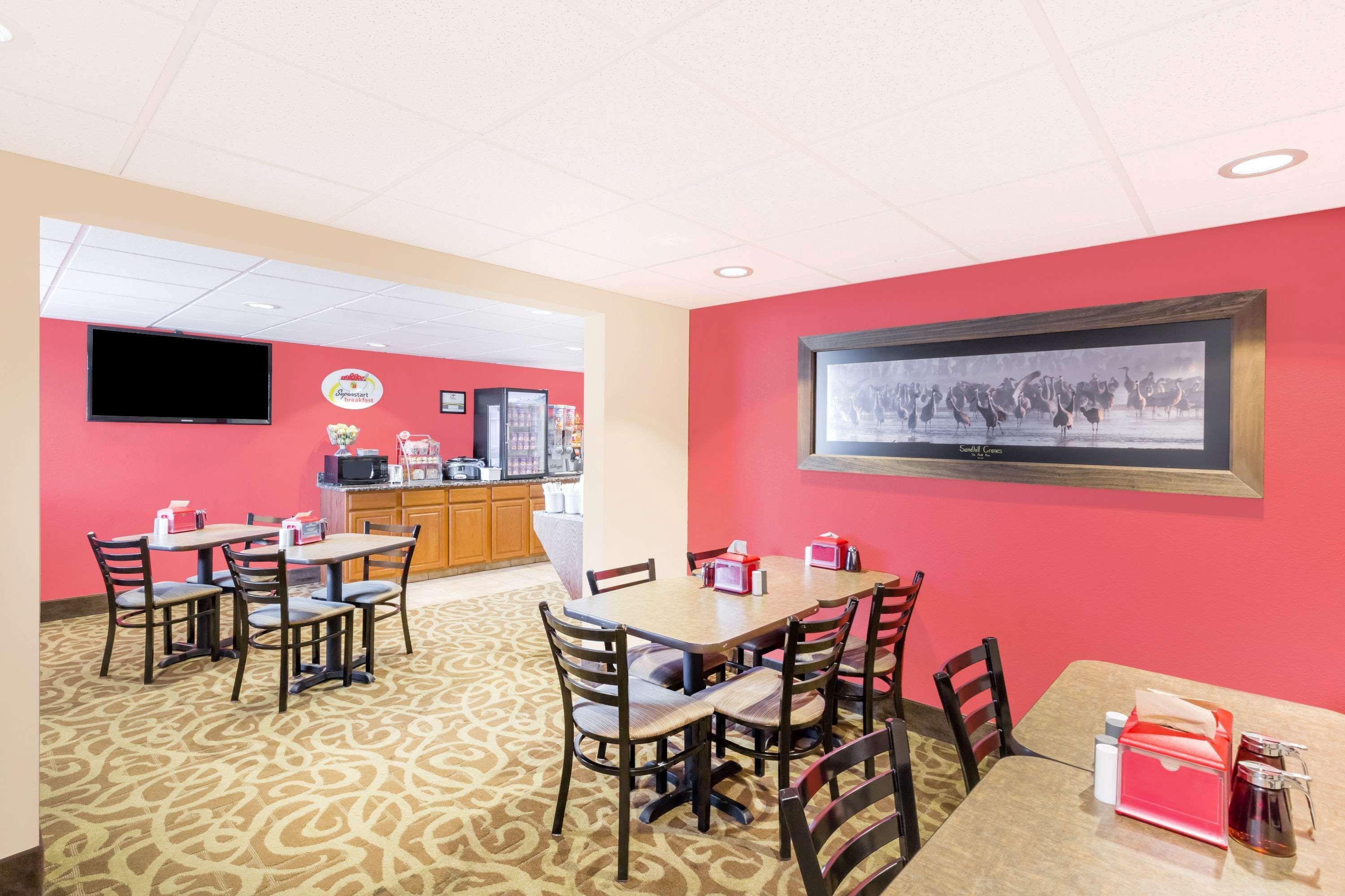 Motel Super 8 By Wyndham Kearney Exterior foto